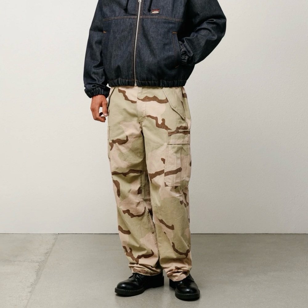 Stussy Men's Camo Cargo Jeans in Light Green, Tan & Brown